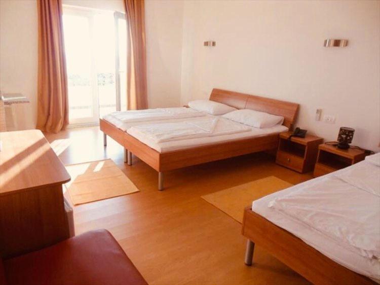 Hotel Lukas Gradac  Eksteriør bilde