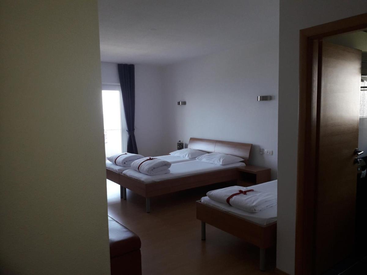 Hotel Lukas Gradac  Eksteriør bilde
